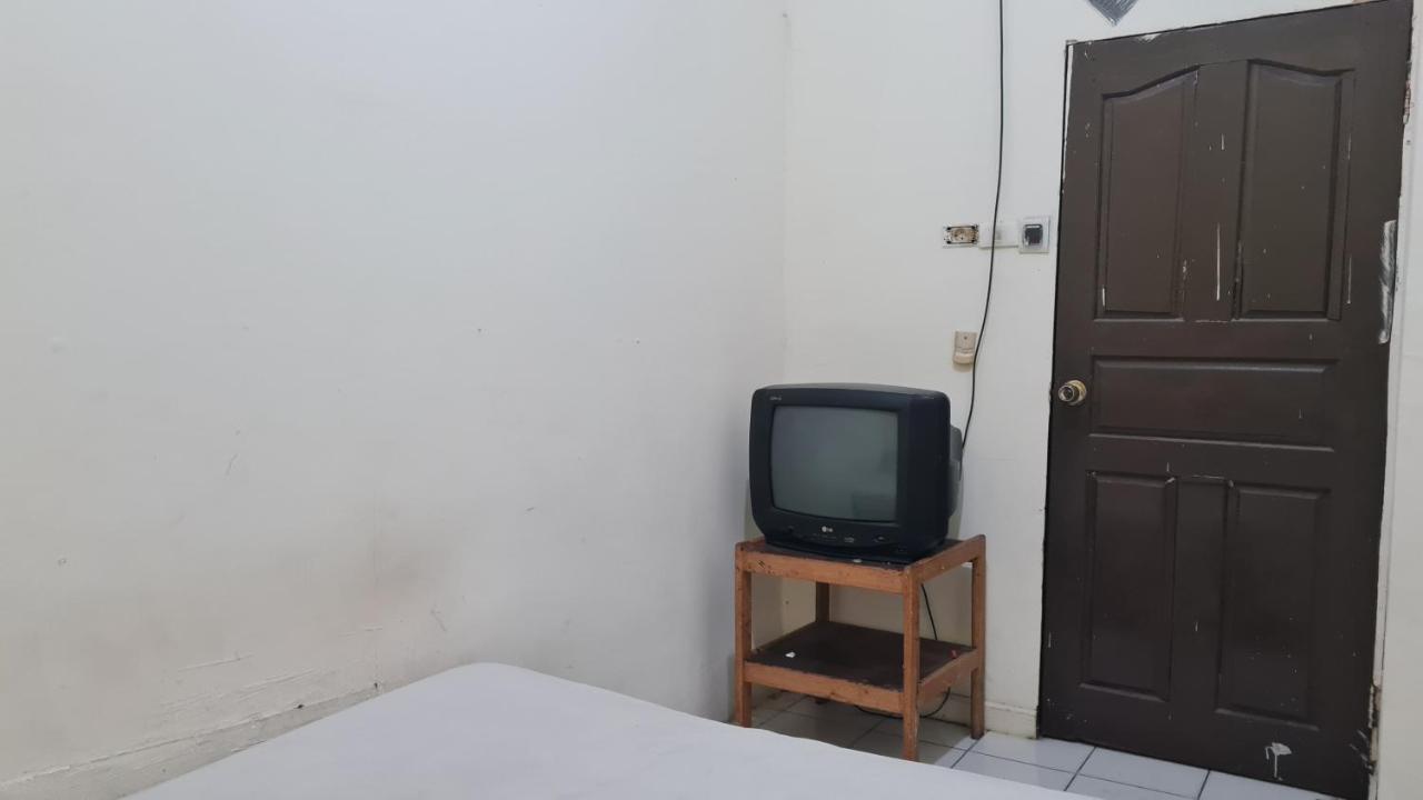 Oyo 91200 Gio Amanda Hotel 2*