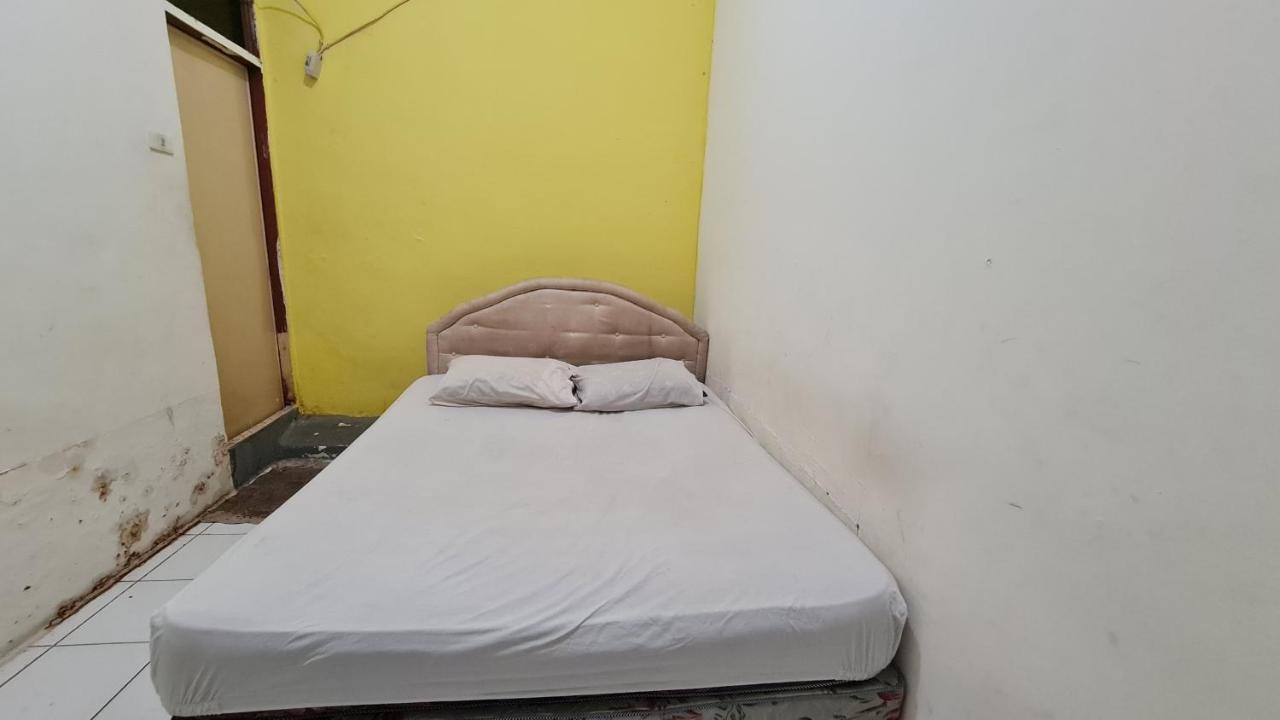Oyo 91200 Gio Amanda Hotel 2*